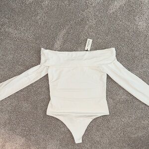 NWT ARITZIA white birch Off-Shoulder Bodysuit